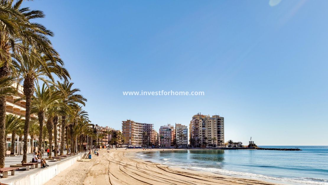 Försäljning - Lägenhet - Torrevieja - Playa del Cura