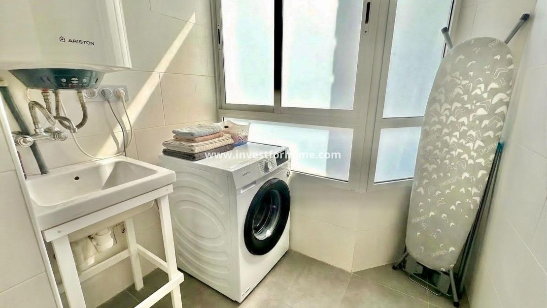 Försäljning - Lägenhet - Torrevieja - Playa del Cura