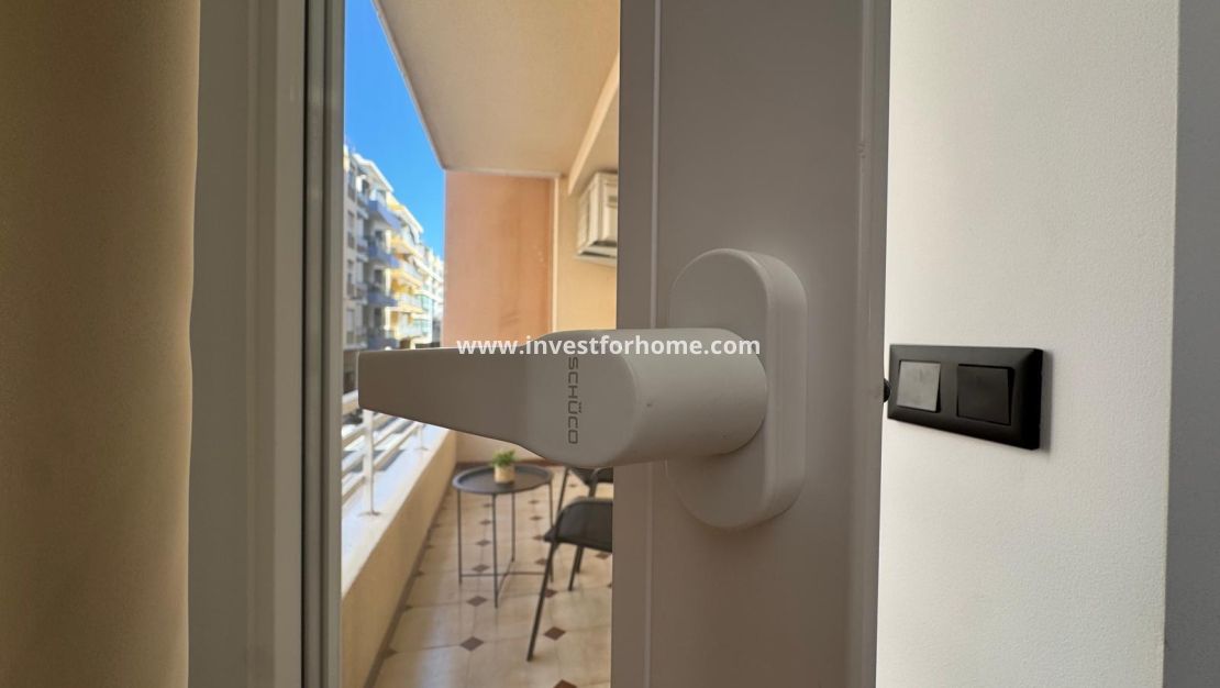 Försäljning - Lägenhet - Torrevieja - Playa del Cura