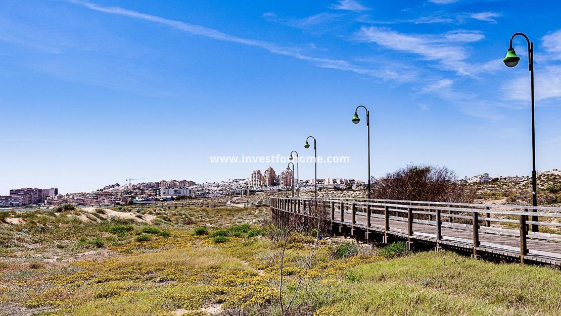 Försäljning - Lägenhet - Torrevieja - Torrelamata - La Mata