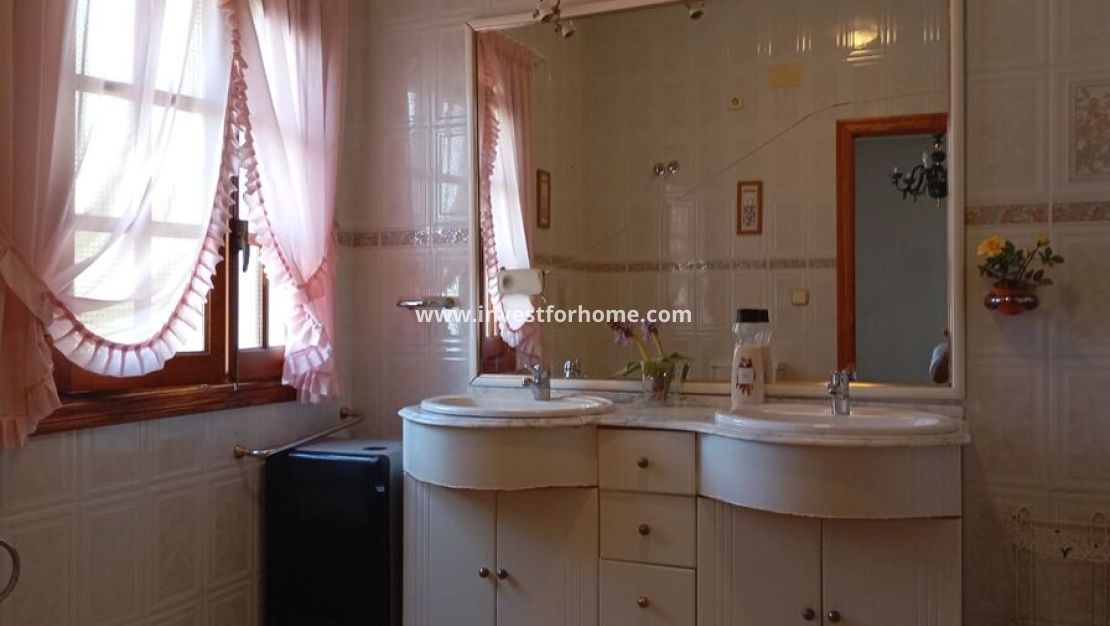 Försäljning - Villa - Daya Nueva - Costa Blanca