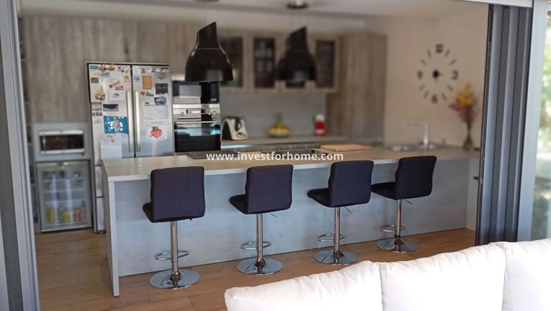 Försäljning - Villa - Daya Nueva - Costa Blanca