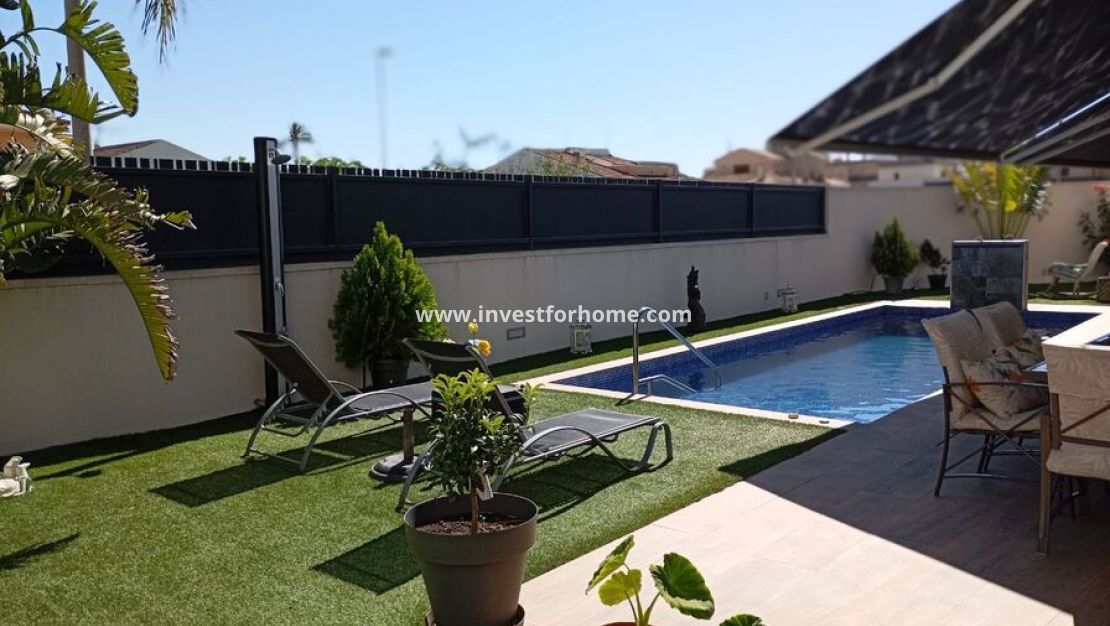 Försäljning - Villa - Daya Nueva - Costa Blanca