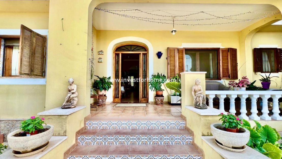Försäljning - Villa - Daya vieja - Costa Blanca Sur