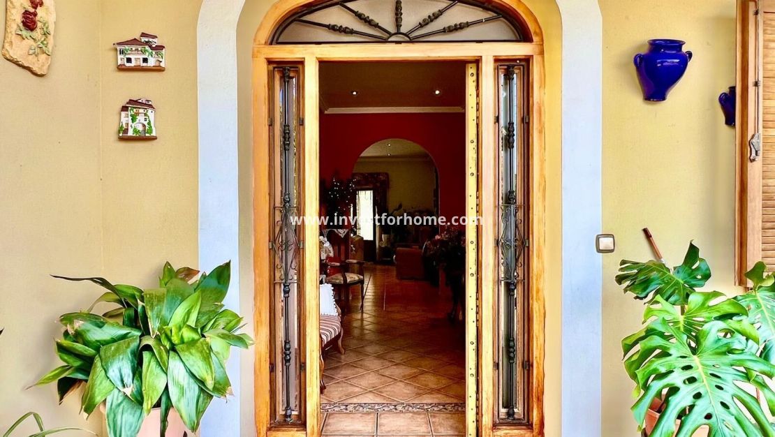 Försäljning - Villa - Daya vieja - Costa Blanca Sur