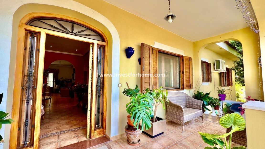 Försäljning - Villa - Daya vieja - Costa Blanca Sur