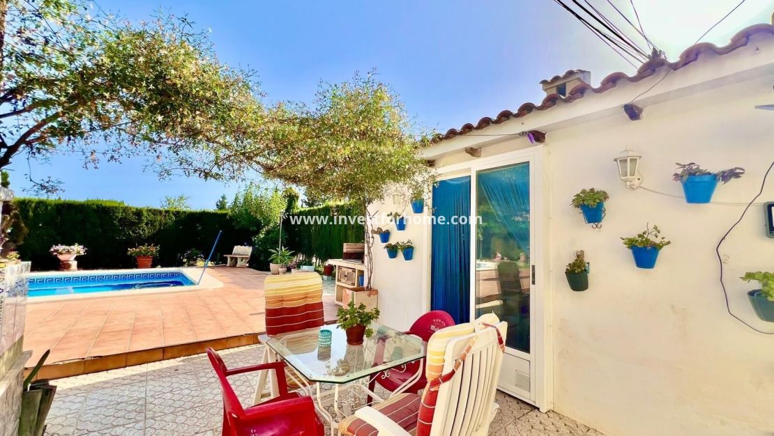 Försäljning - Villa - Daya vieja - Costa Blanca Sur