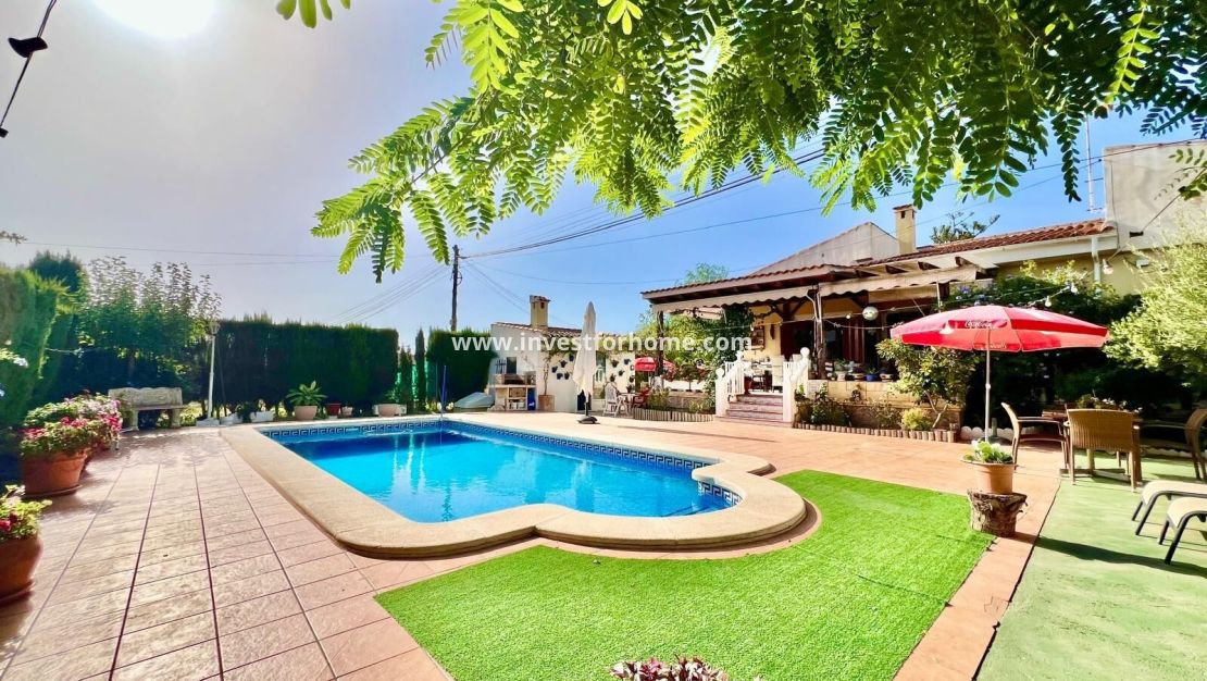 Försäljning - Villa - Daya vieja - Costa Blanca Sur