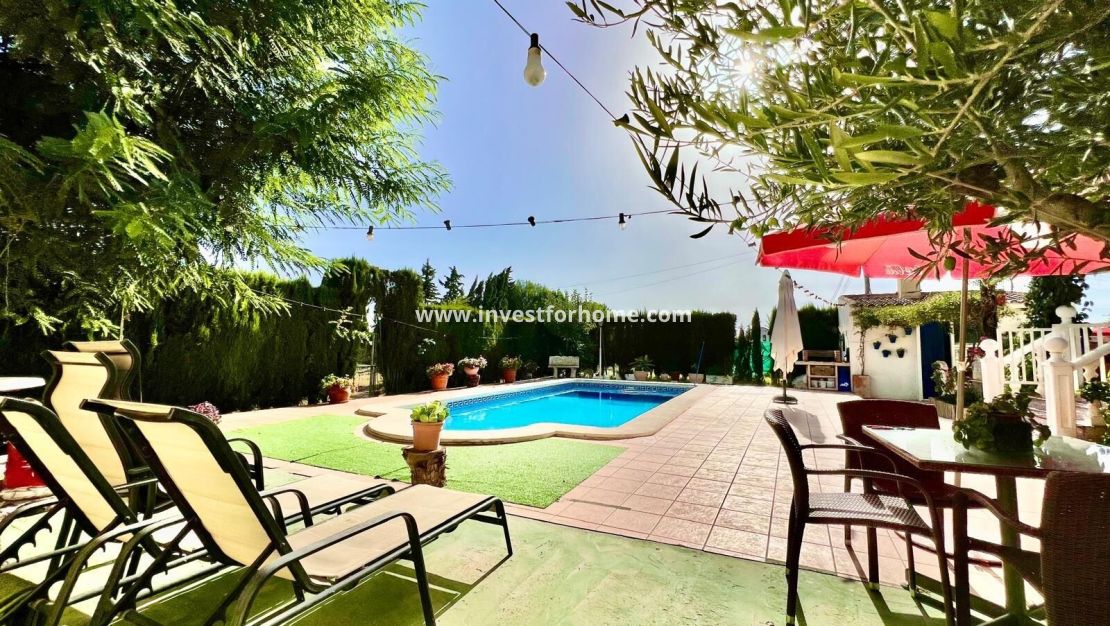Försäljning - Villa - Daya vieja - Costa Blanca Sur