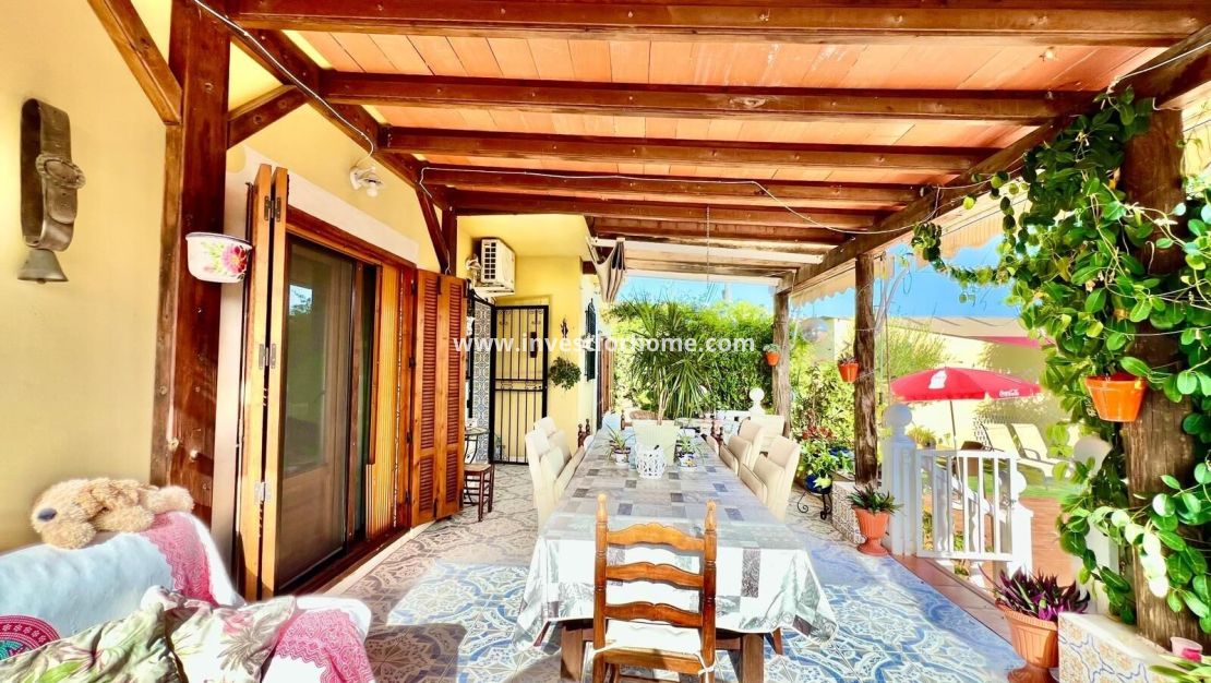 Försäljning - Villa - Daya vieja - Costa Blanca Sur