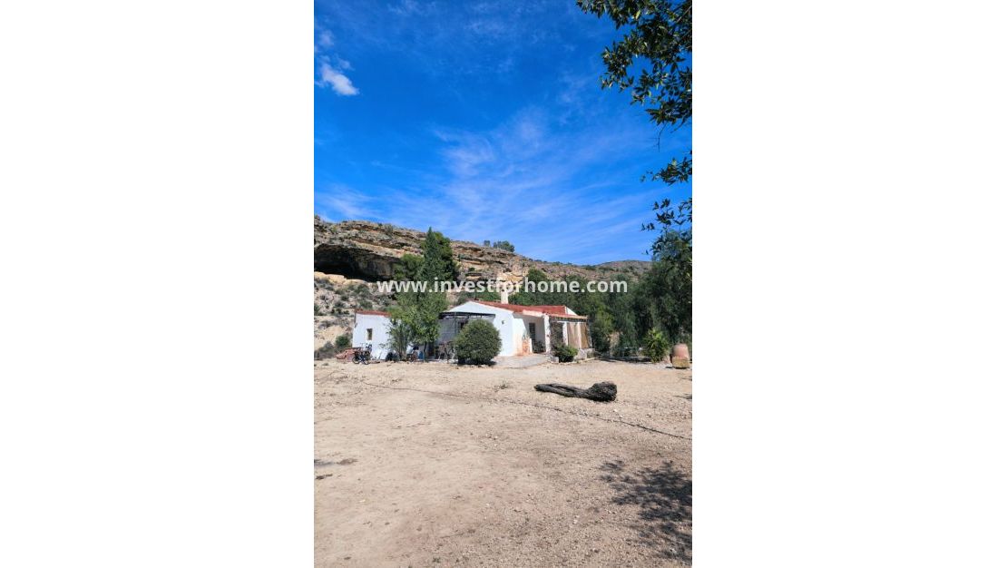 Försäljning - Villa - Fortuna - Inland