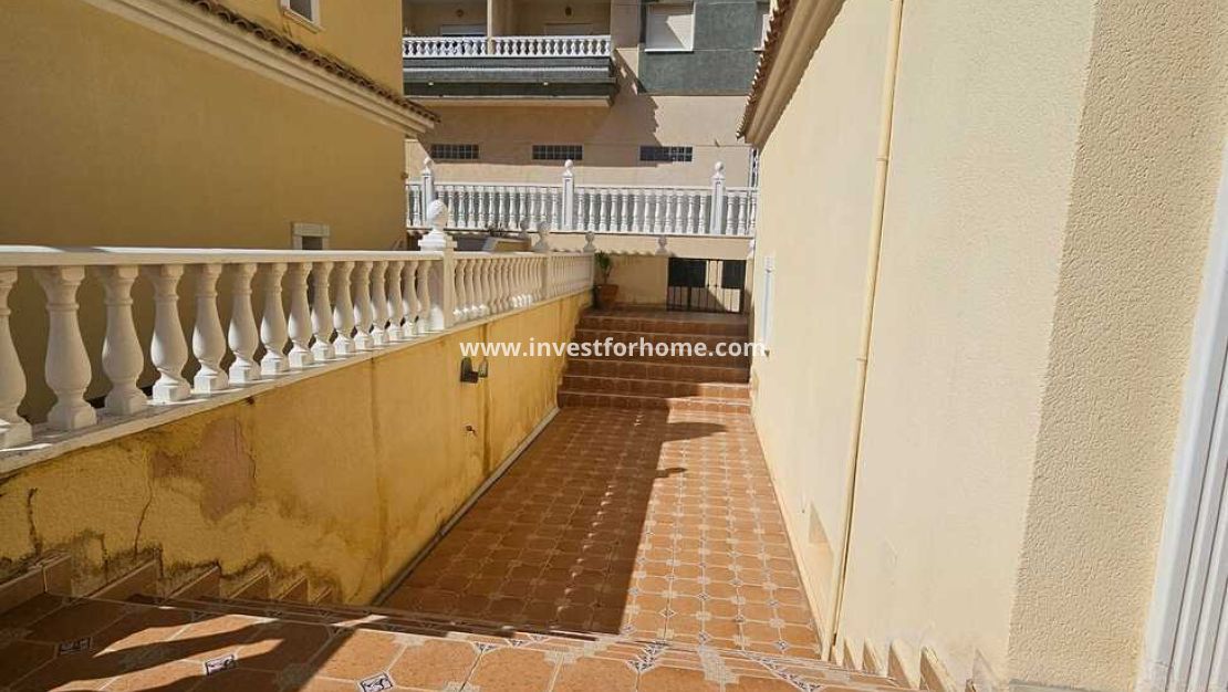 Försäljning - Villa - Guardamar del Segura - Campomar