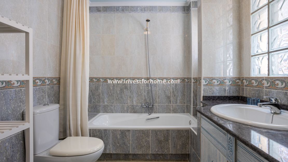 Försäljning - Villa - Guardamar del Segura - Costa Blanca