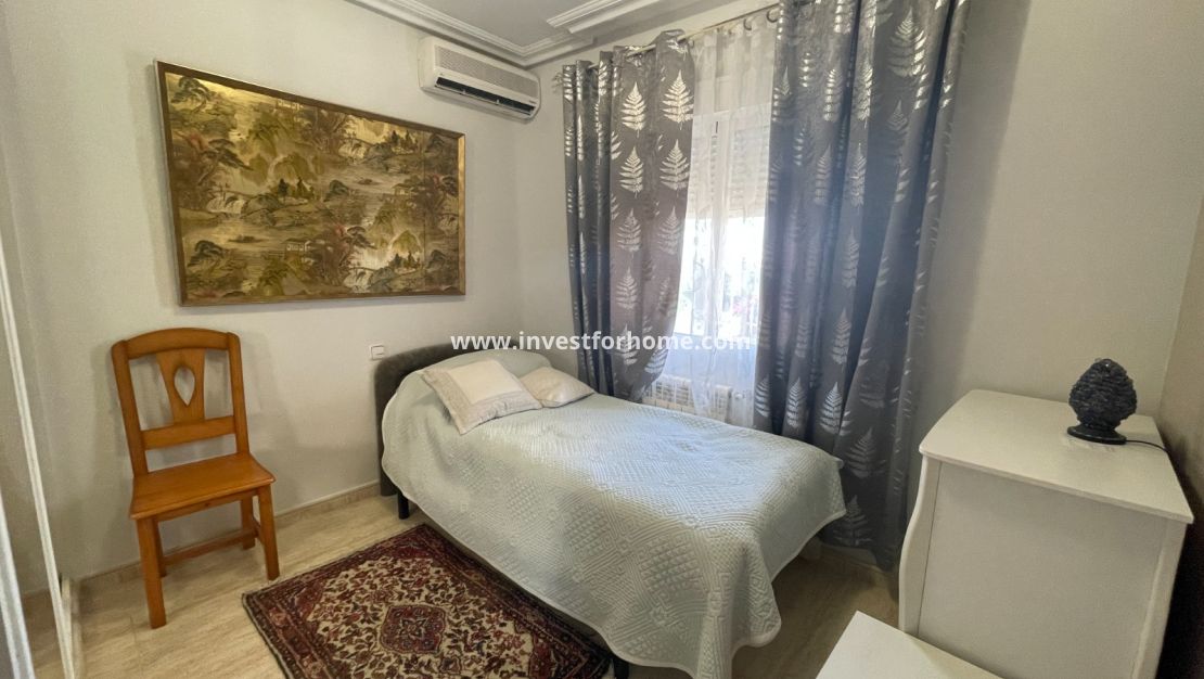 Försäljning - Villa - Guardamar del Segura - Costa Blanca