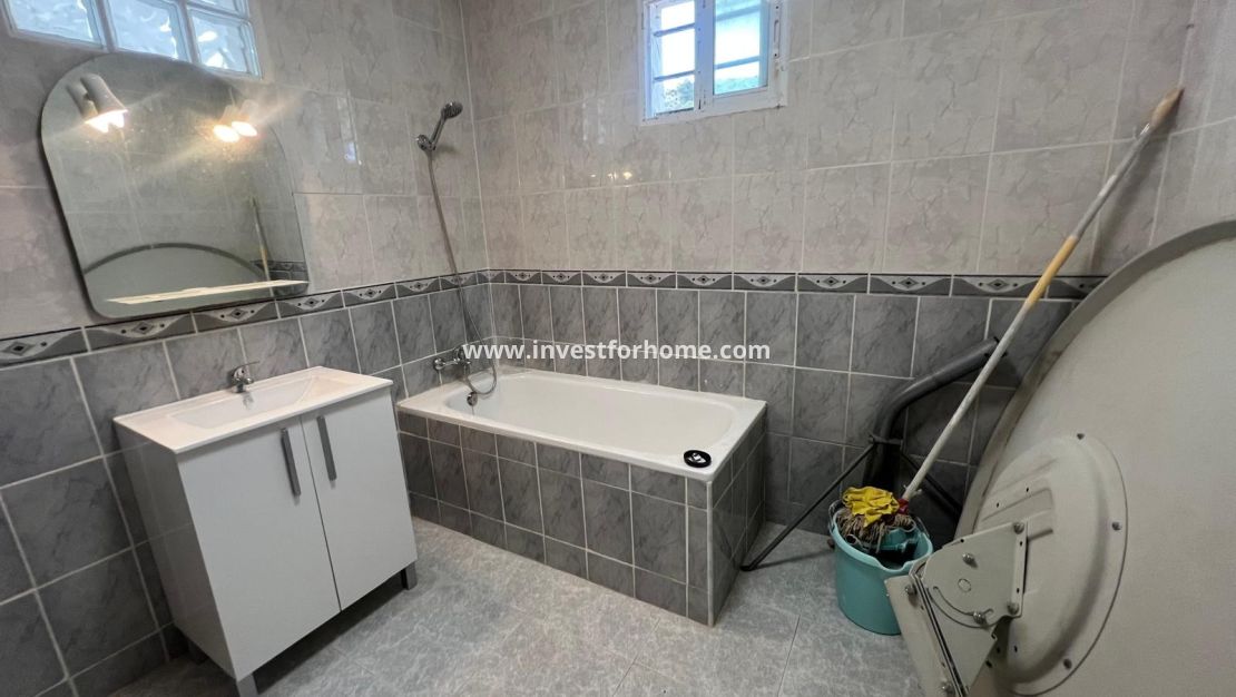 Försäljning - Villa - La Solana