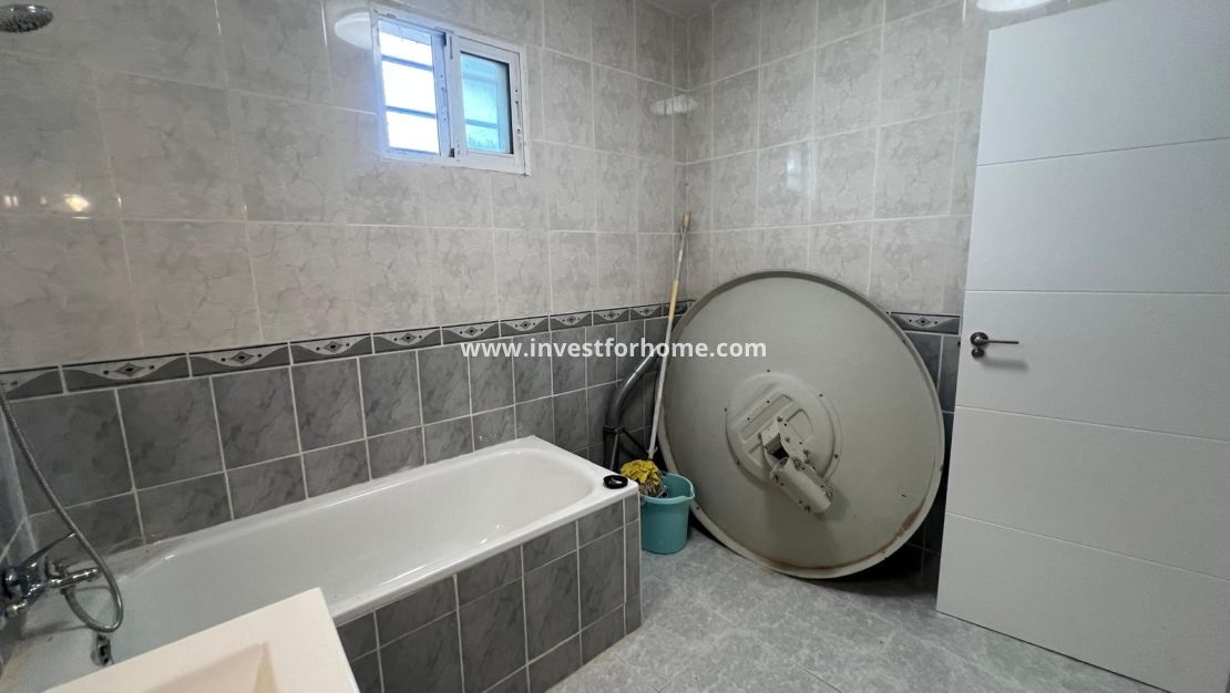 Försäljning - Villa - La Solana