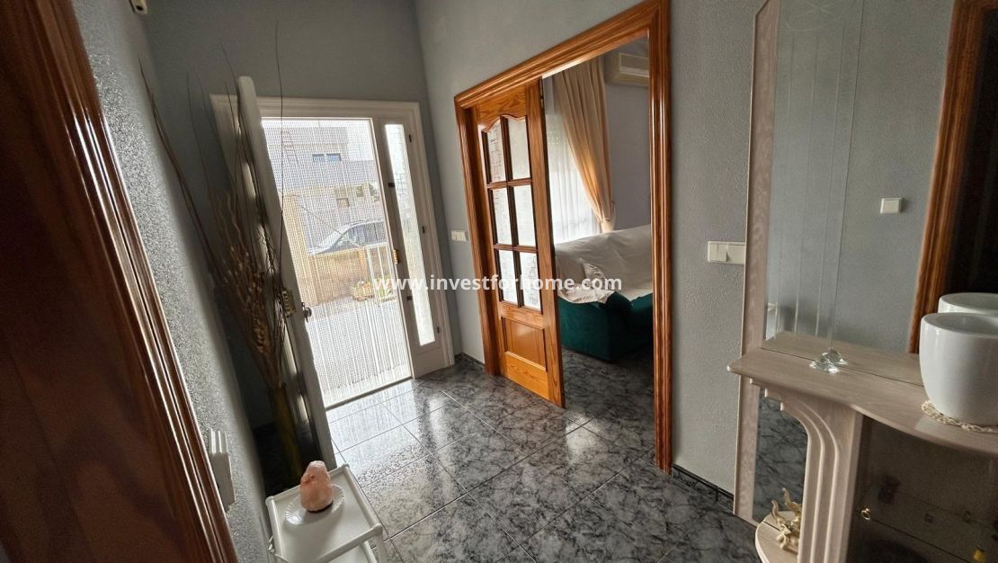 Försäljning - Villa - Los Alcázares - Las Lomas Del Rame-bahía Bella