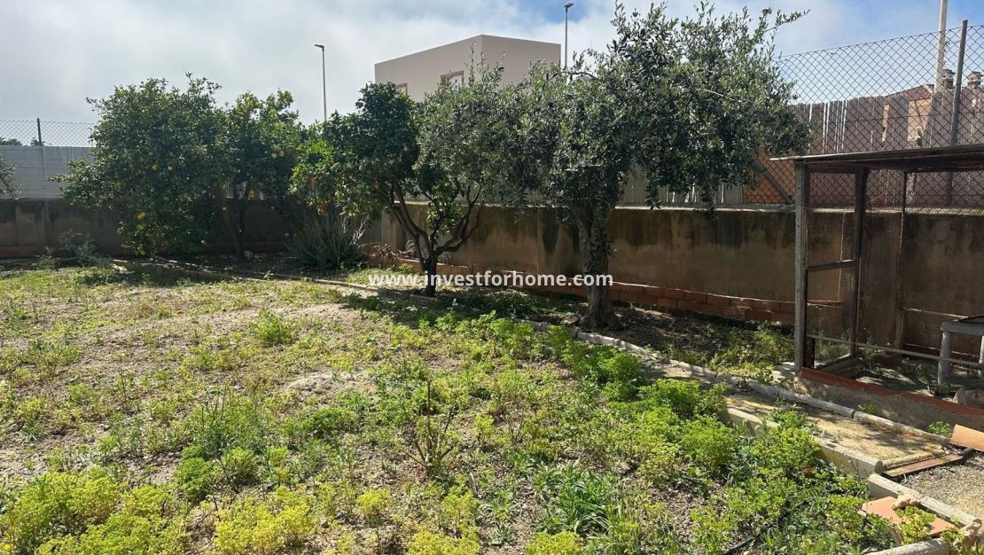 Försäljning - Villa - Los Alcázares - Las Lomas Del Rame-bahía Bella