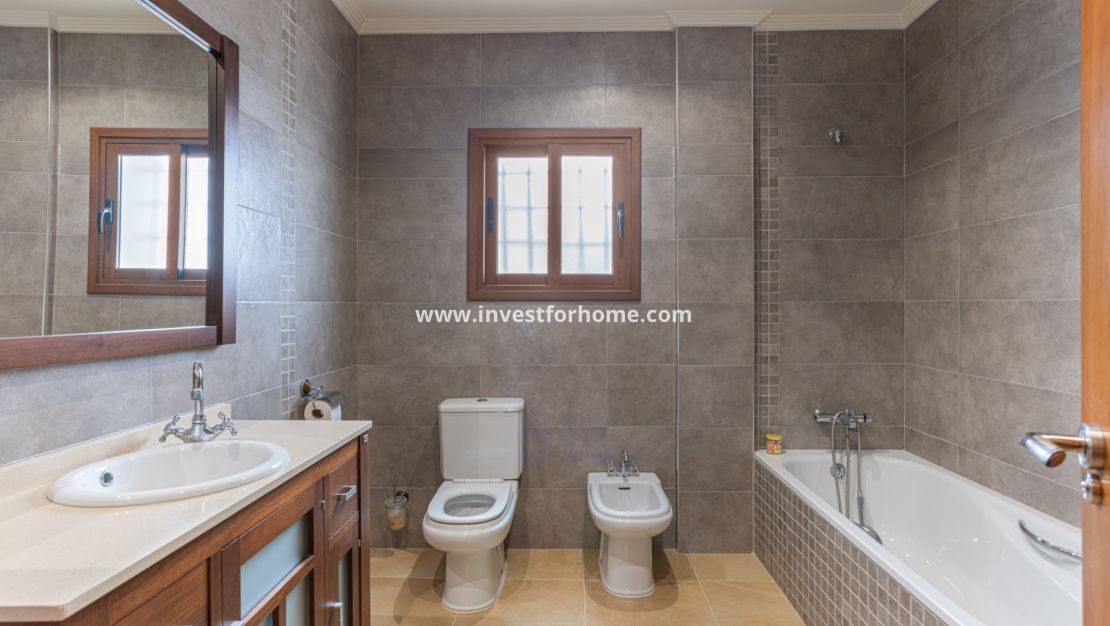 Försäljning - Villa - Los Montesinos - Costa Blanca