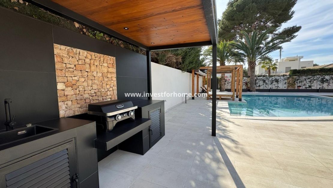 Försäljning - Villa - Orihuela Costa - Altos De Campoamor