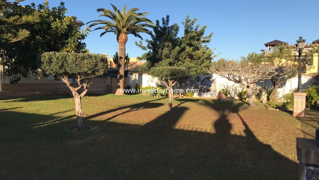 Försäljning - Villa - Orihuela Costa - Cabo Roig