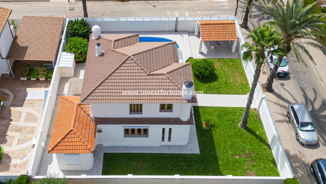 Försäljning - Villa - Orihuela Costa - Cabo Roig