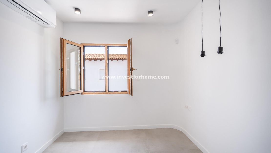 Försäljning - Villa - Orihuela Costa - Cabo Roig