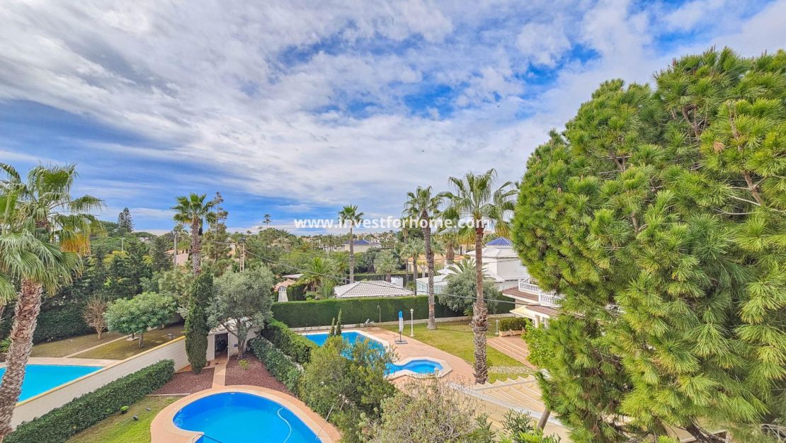 Försäljning - Villa - Orihuela Costa - Cabo Roig