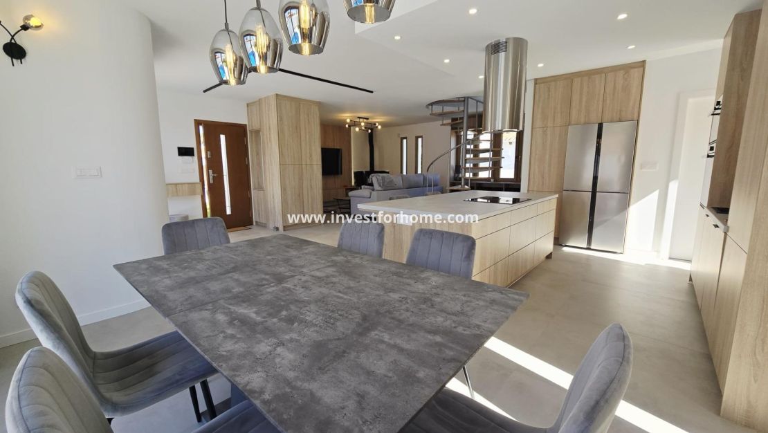 Försäljning - Villa - Orihuela Costa - Cabo Roig