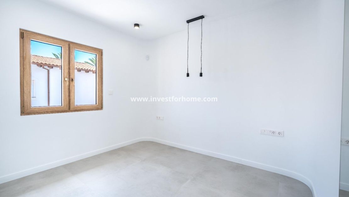 Försäljning - Villa - Orihuela Costa - Cabo Roig