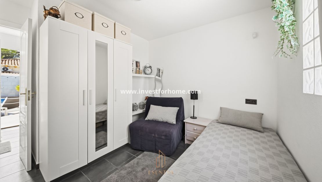 Försäljning - Villa - Orihuela Costa - Cabo Roig