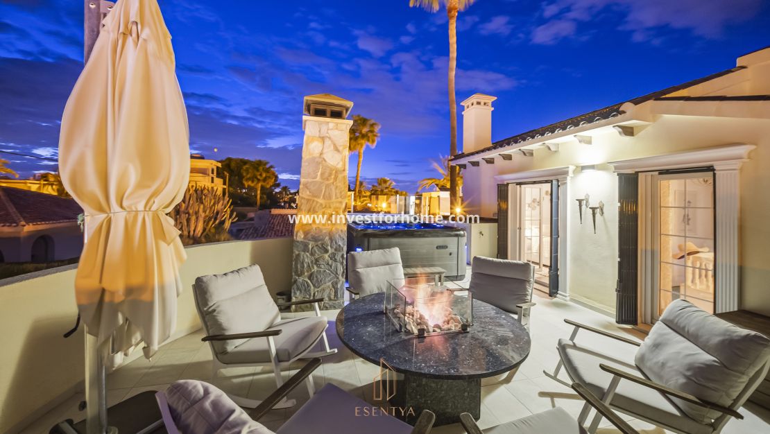Försäljning - Villa - Orihuela Costa - Cabo Roig