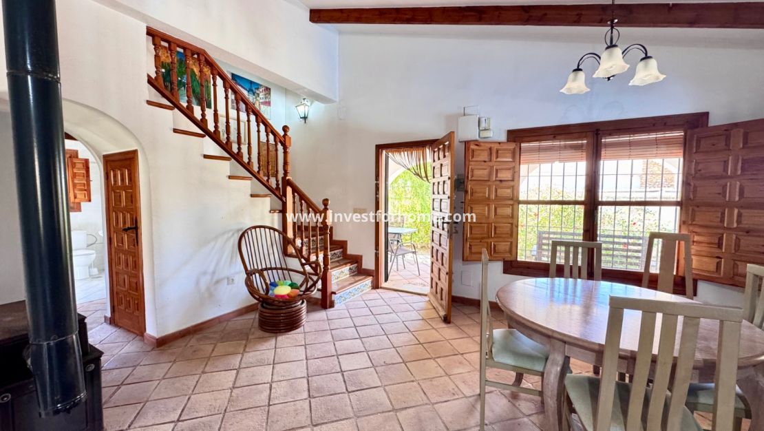 Försäljning - Villa - Orihuela Costa - Cabo Roig