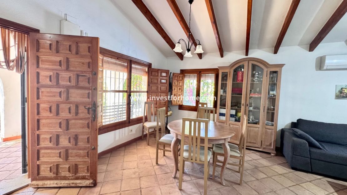 Försäljning - Villa - Orihuela Costa - Cabo Roig