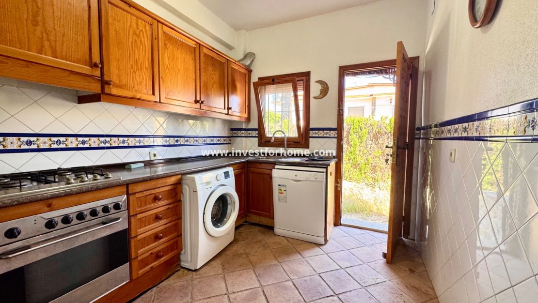Försäljning - Villa - Orihuela Costa - Cabo Roig