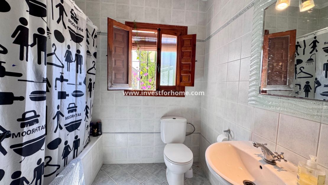 Försäljning - Villa - Orihuela Costa - Cabo Roig