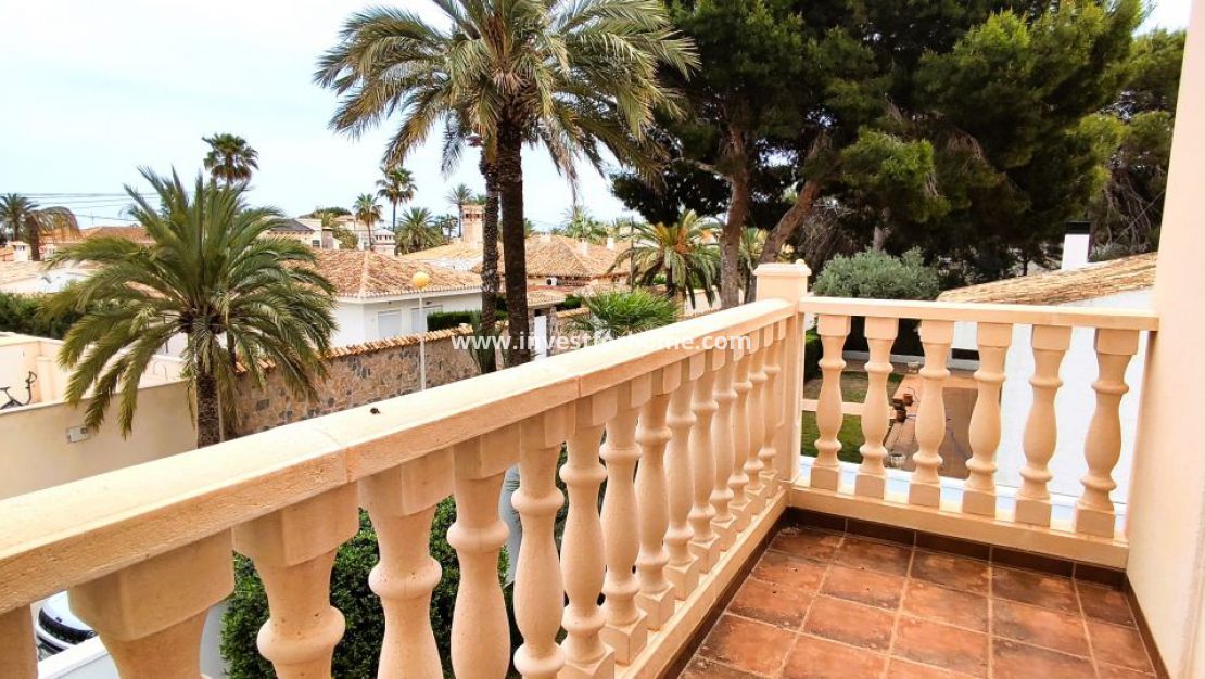 Försäljning - Villa - Orihuela Costa - Cabo Roig