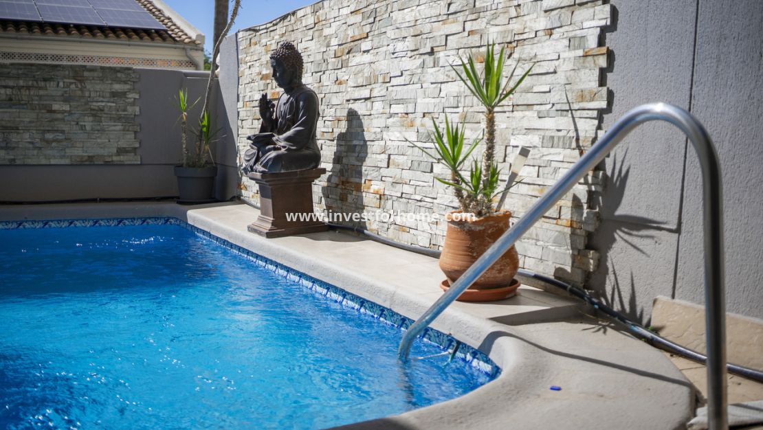 Försäljning - Villa - Orihuela Costa - Calle Mayor