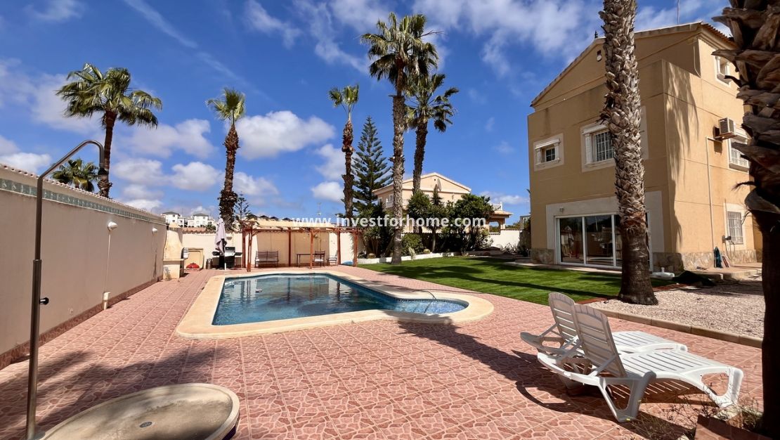 Försäljning - Villa - Orihuela Costa - Costa Blanca