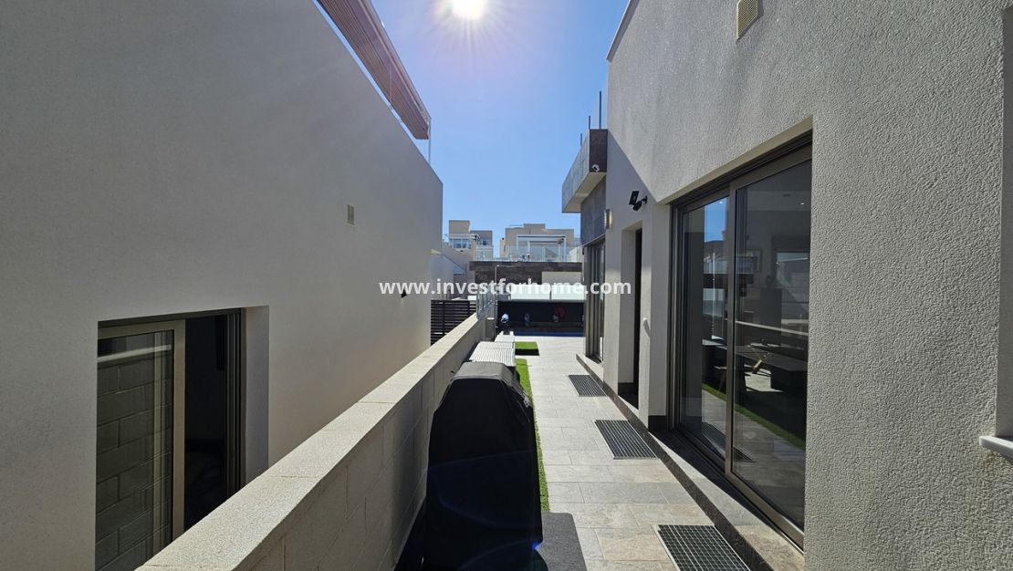 Försäljning - Villa - Orihuela Costa - Costa Blanca