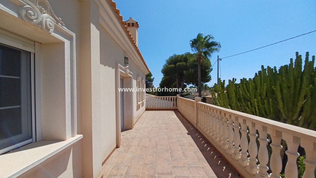 Försäljning - Villa - Orihuela Costa - Costa Blanca