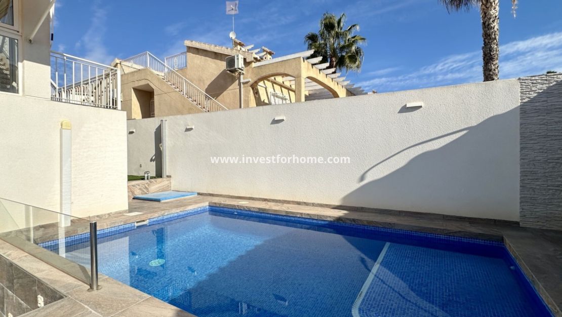 Försäljning - Villa - Orihuela Costa - Costa Blanca