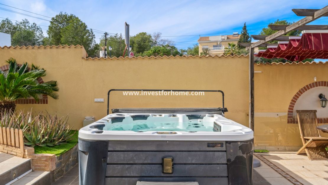 Försäljning - Villa - Orihuela Costa - Costa Blanca