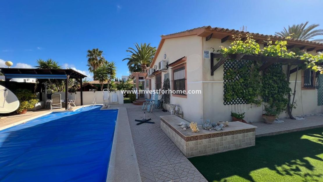 Försäljning - Villa - Orihuela Costa - Costa Blanca