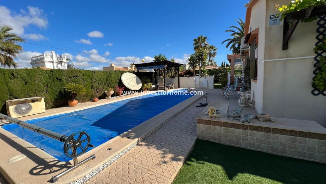 Försäljning - Villa - Orihuela Costa - Costa Blanca