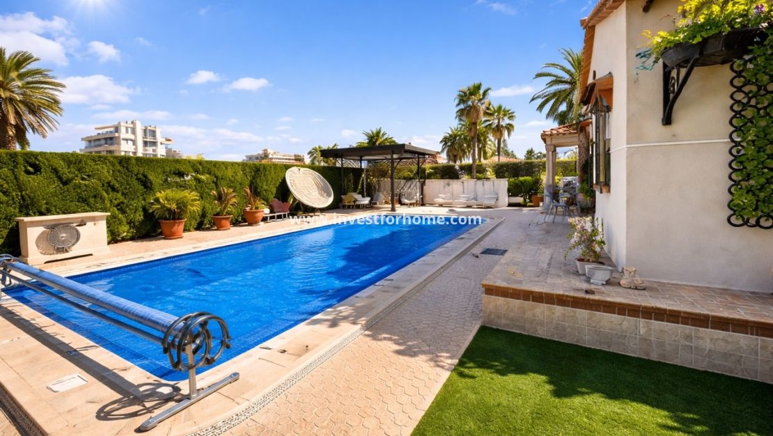 Försäljning - Villa - Orihuela Costa - Costa Blanca