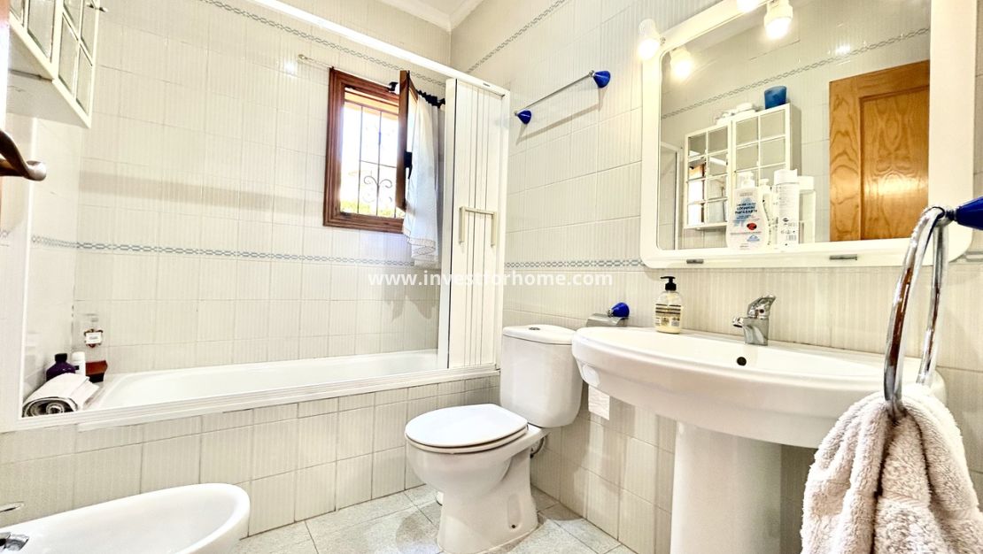 Försäljning - Villa - Orihuela Costa - Costa Blanca