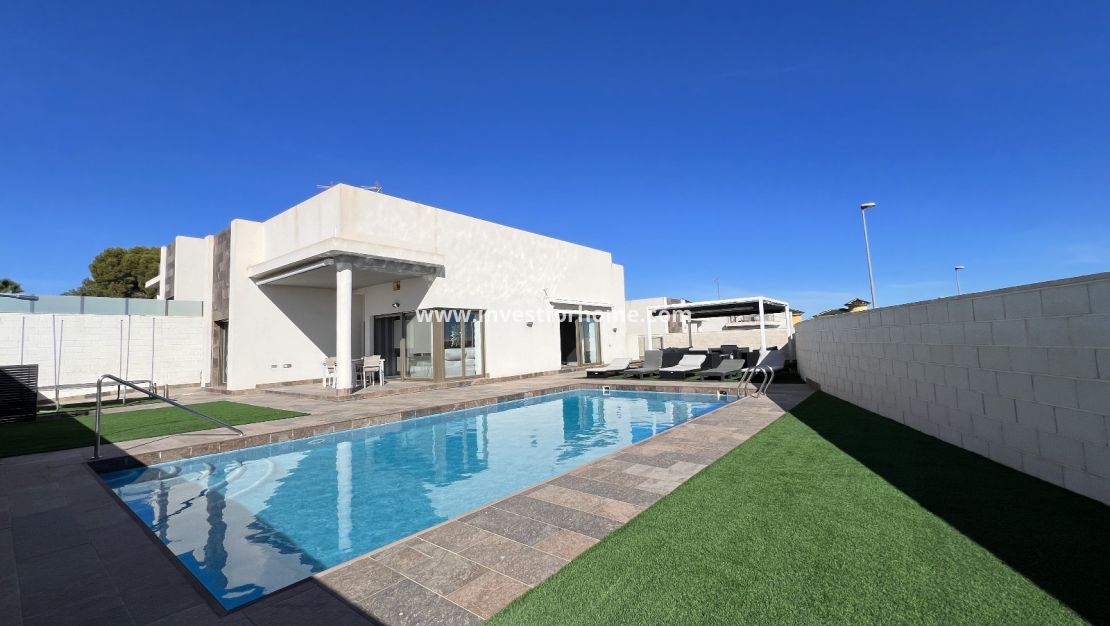 Försäljning - Villa - Orihuela Costa - Costa Blanca