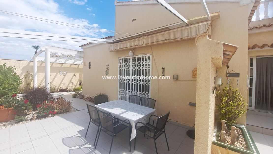 Försäljning - Villa - Orihuela Costa - Costa Blanca