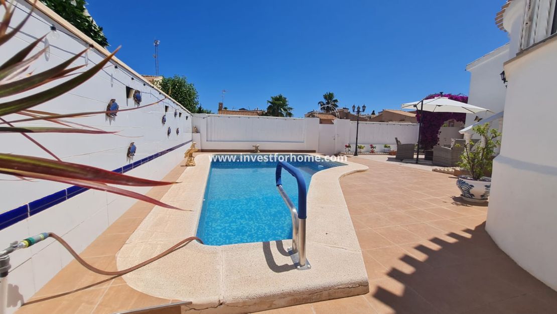 Försäljning - Villa - Orihuela Costa - Costa Blanca